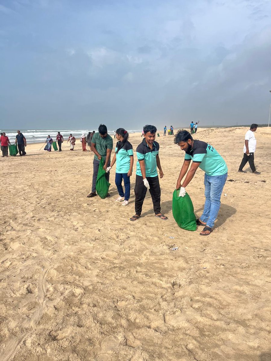 Aahwanofficial's tweet photo. Honored to join the massive beach cleaning and no plastic awareness campaign organized by @PdpMnc_2002 on Local Self Government Day 2024.
Together, we're making a difference for a cleaner, greener future. 🌍  #PlasticFree
#CleanBeaches 
@SatpathyLive 
@SampadSwainBJP https://t.co/P6guLnGyik
