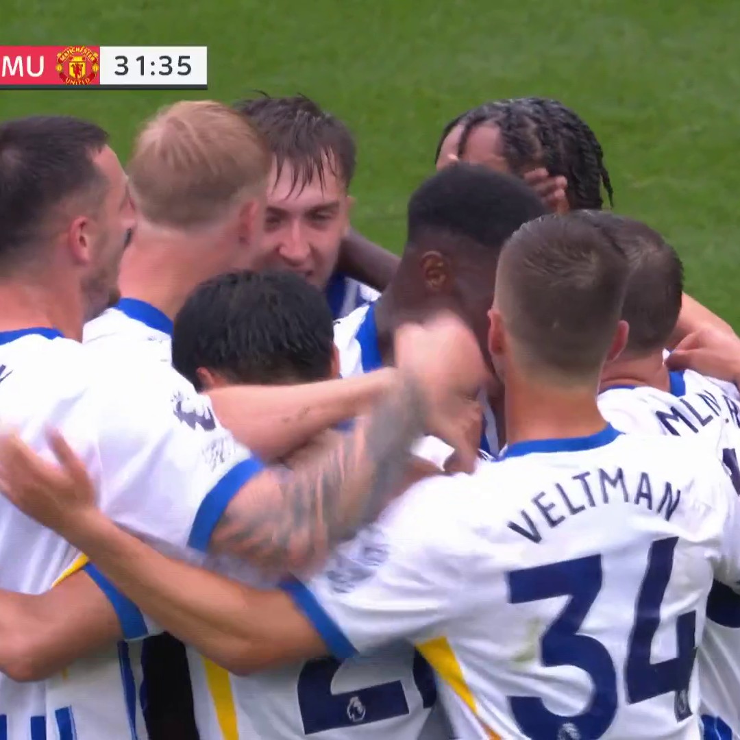 100 club goals for Danny Welbeck!He breaks the century mark to give Brighton the lead at the Amex. #MyPLMorning📺 Peacock
