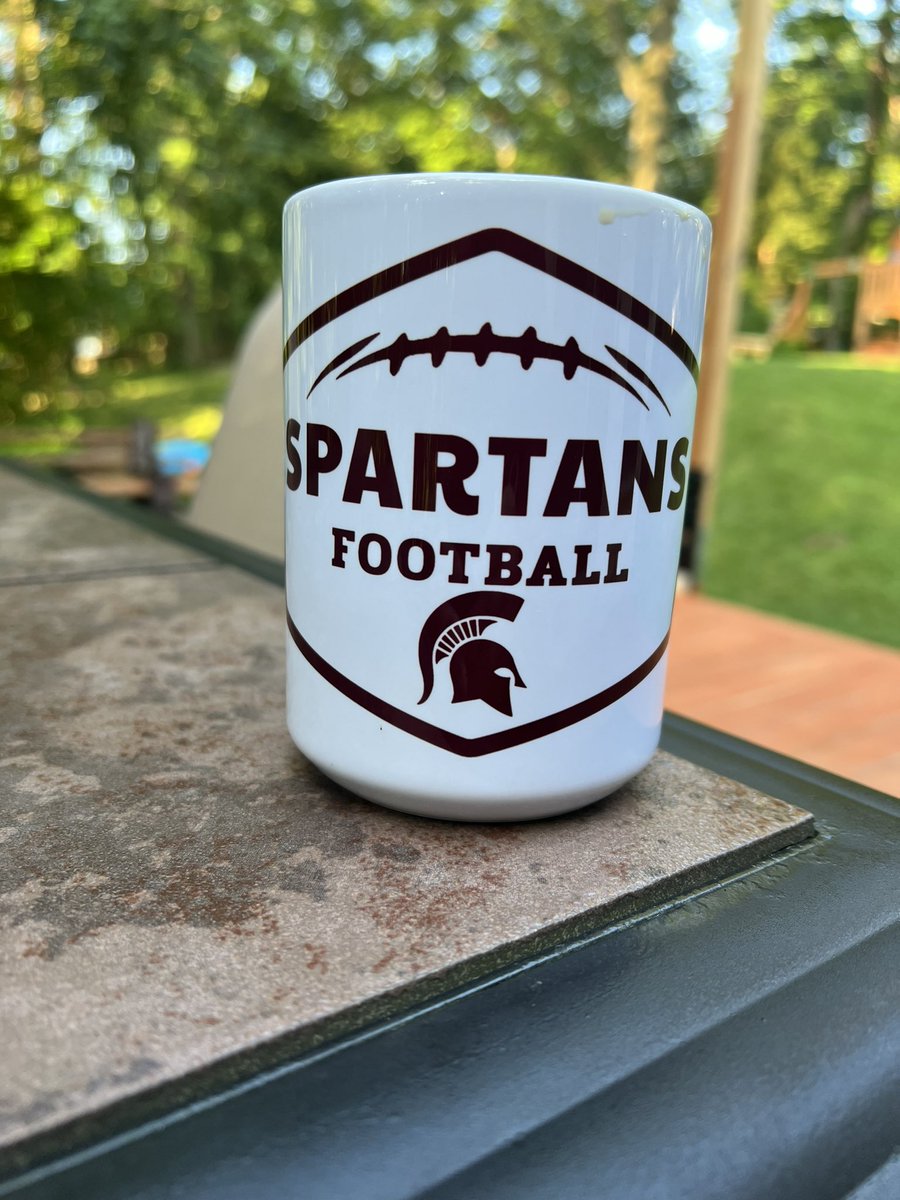 Get that game day fit ready for the season!!! Free shipping on Spartan gear in the shop 🏈.

cleatandcrayon.bigcartel.com/category/spart…