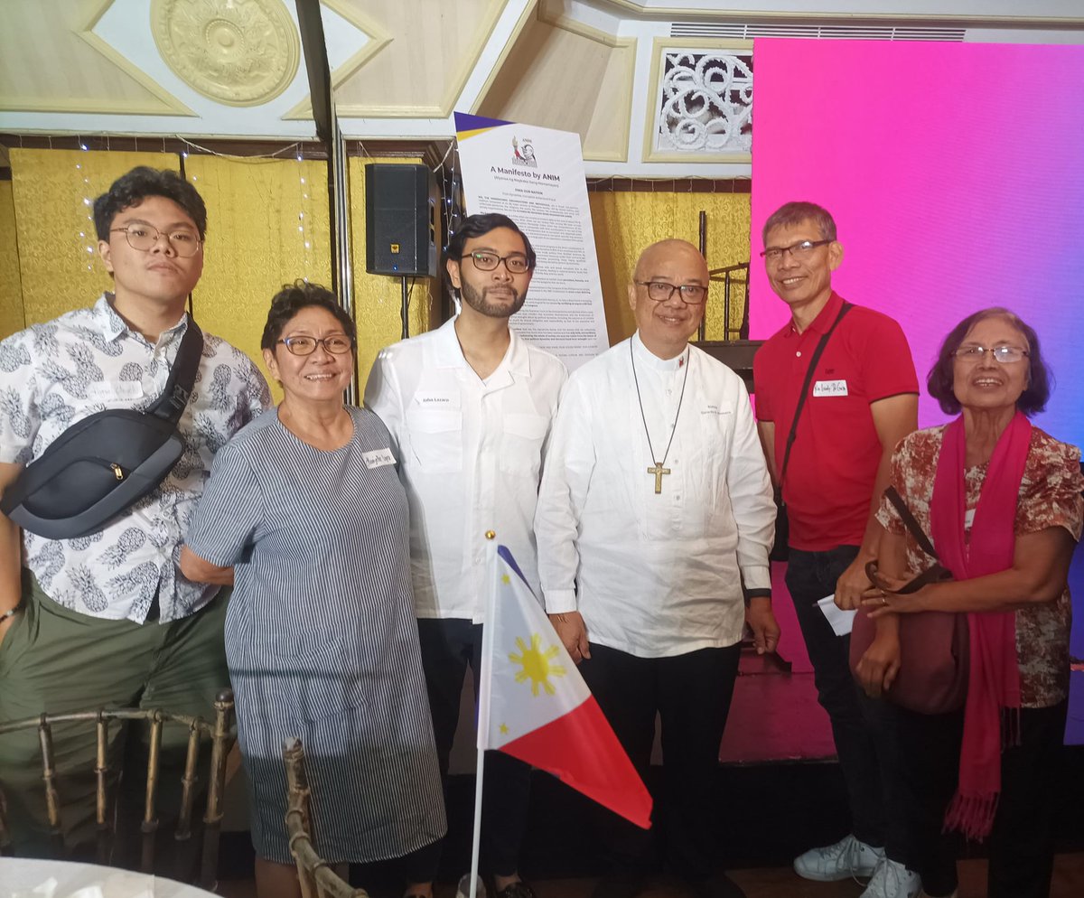 lakasngmasa's tweet photo. KAHAPON: Kasama ang PLM sa Alyansa ng Nagkakaisang Mamamayan laban sa political dynasty, corruption, at electoral fraud.
Patuloy ang laban ng PLM kontra trapo, elitista, dinastiya, at oligarkiya. Tuloy ang laban para sa gobyerno ng masa! ✊✊✊
#EndEliteRule https://t.co/or6wEEAHgO