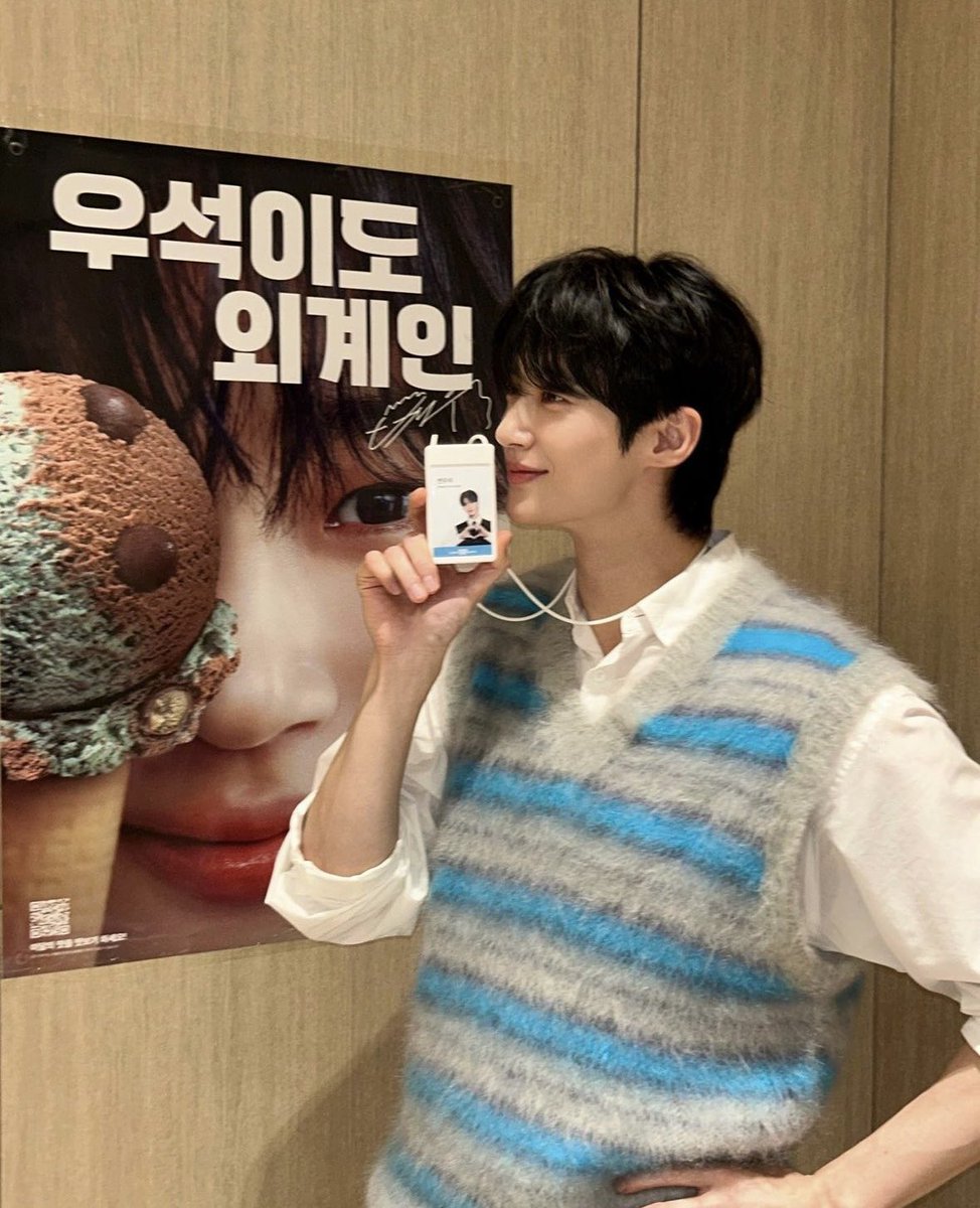 wooseok911031's tweet photo. 증사 너어무 잘생겼다 https://t.co/U2wHlqMR3R