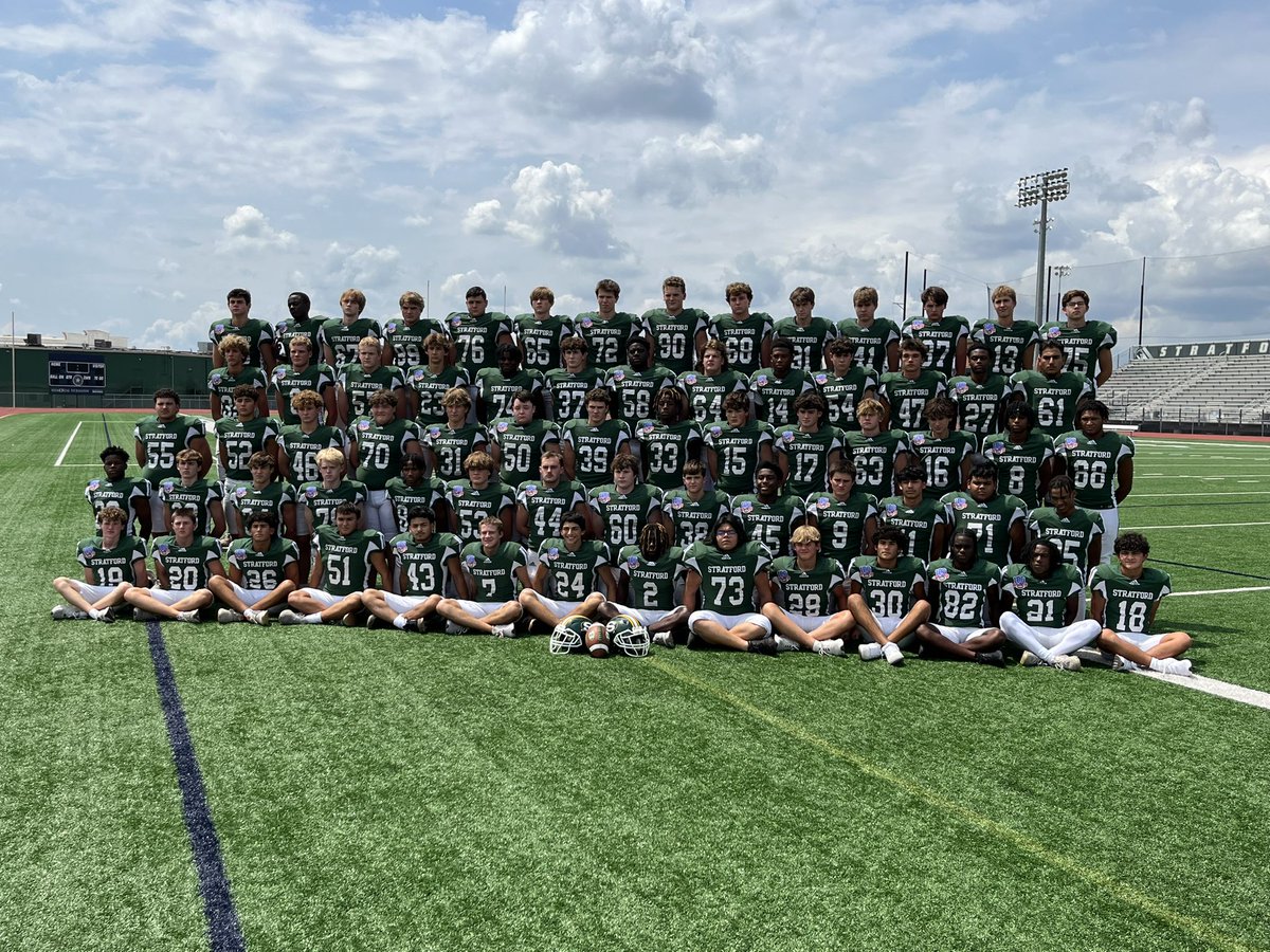 StratfordFB1's tweet photo. Freshman and JV had picture day yesterday and look ready to start the 2024 season!!! #SpartanPride @SHS_BoosterClub @sbisdathletics https://t.co/nSwfWo99jd