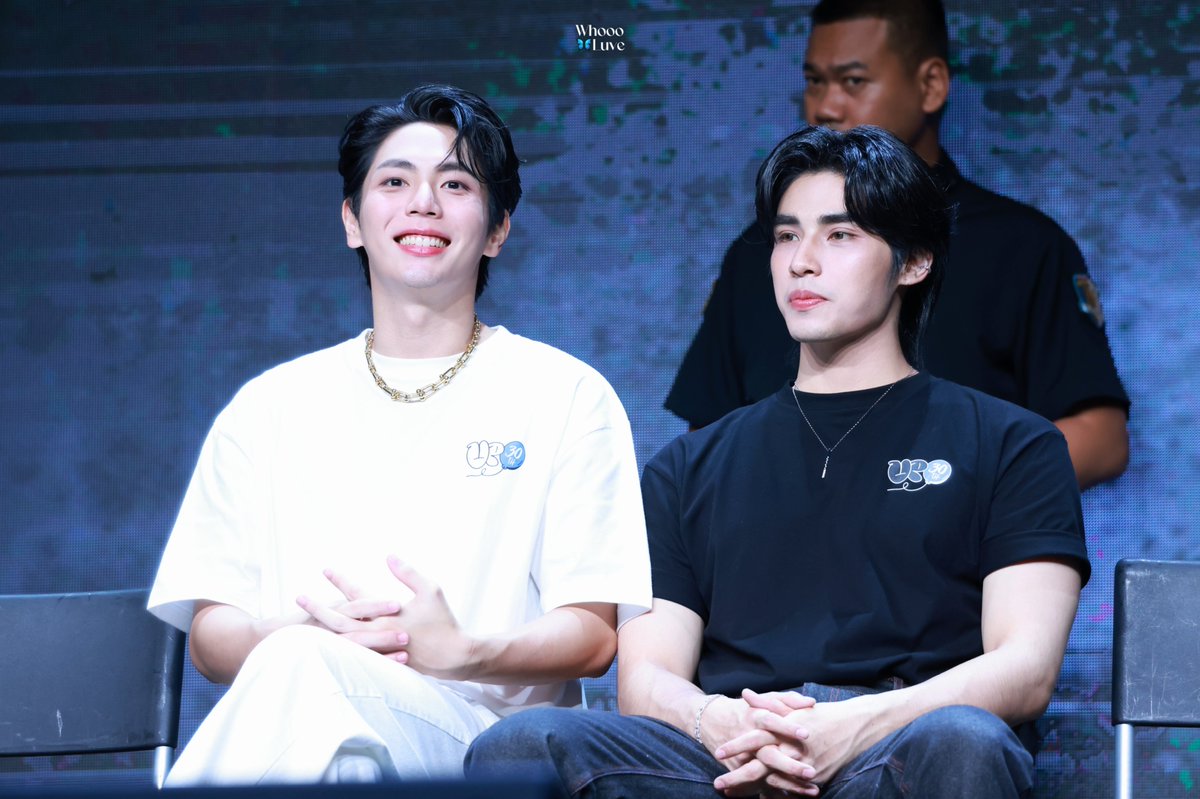 evennnluve's tweet photo. 😗😗😗

#UpPoom #uppoompat #poompps
#MYSTANDIN1STFANMEETING https://t.co/a2WM4ilOrl