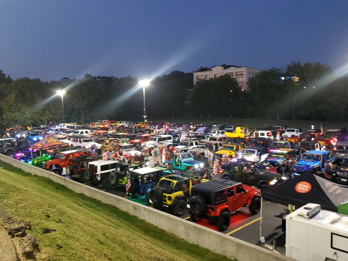 Jeep_Jose11's tweet image. So Many Jeeps 

#JeepNation #GSMJI2024 #Tennessee2024