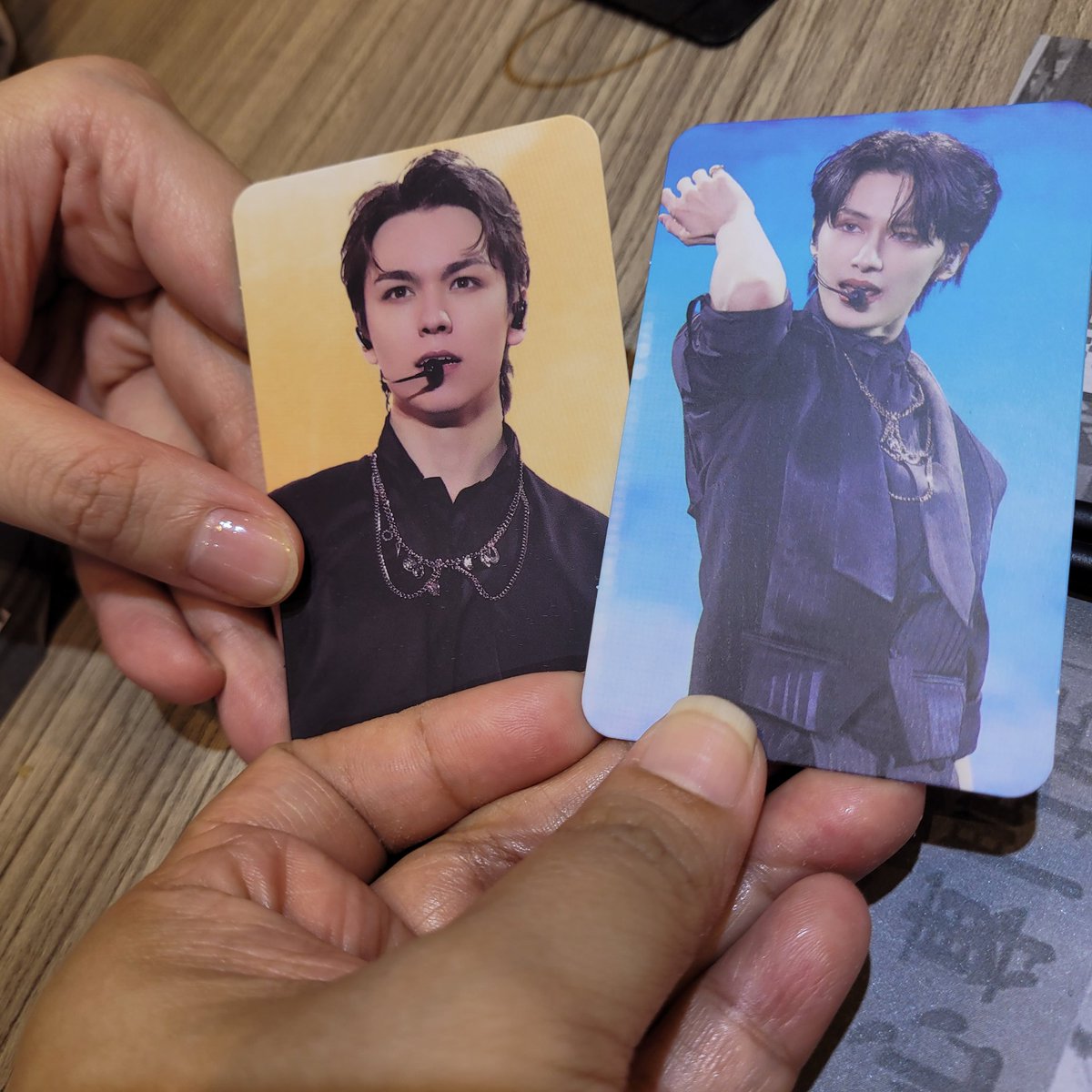 hotteststar2's tweet photo. Spending my Saturday with @_kimchirice &amp; #Seventeen. We got Vernon and Jun respectively. Though we are Gyuldaengie and Wonwoorideul, we are happy with them. Ang pogi kaya nila... ☺
Until our next fangirling, Tel. 

#FollowToCinema https://t.co/gcnj2jHIV2