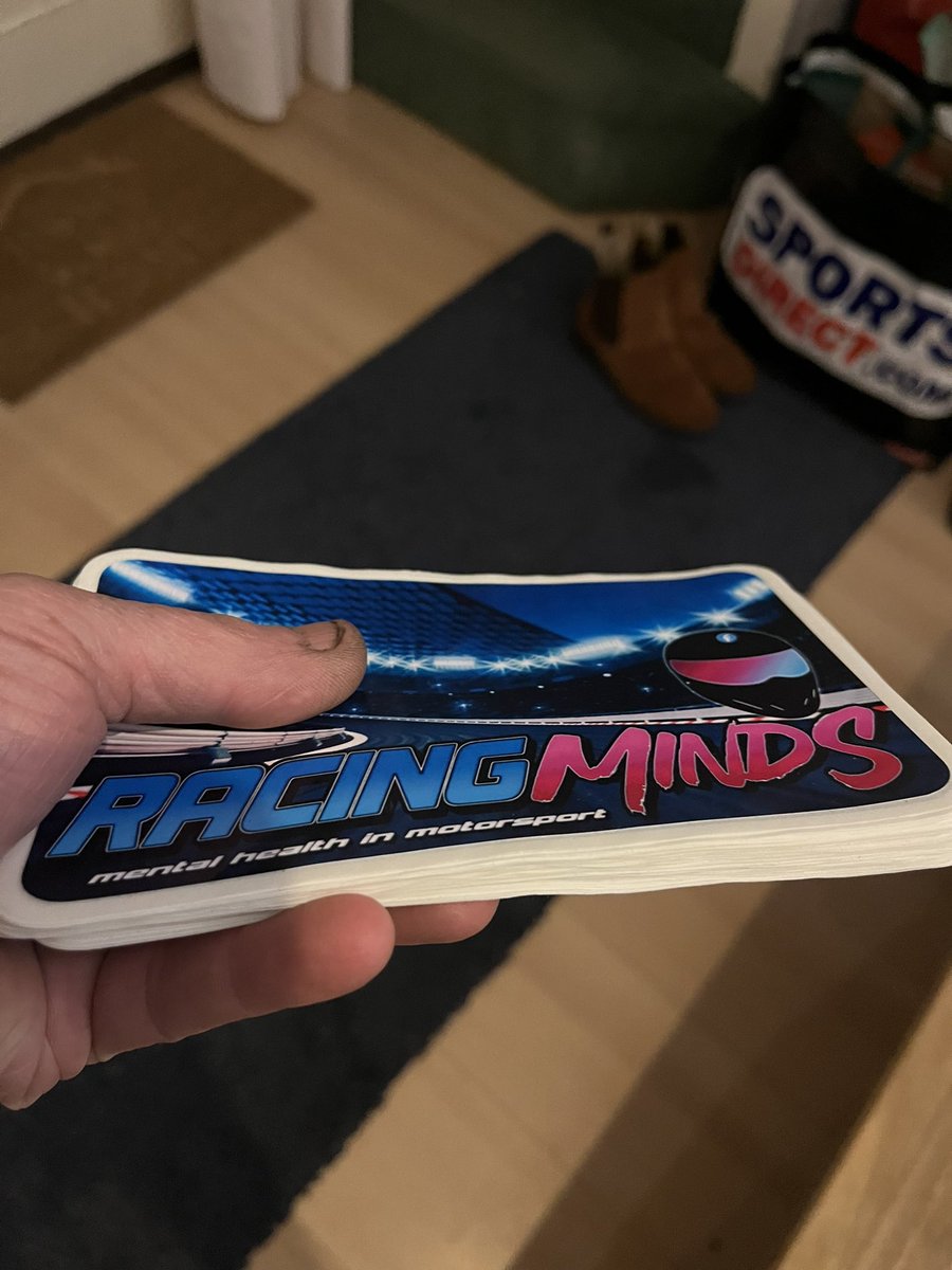 #gromitnation will be at arlighton stadium on bank holiday monday with free racing minds stickers 🇬🇧😎