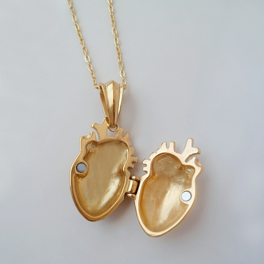 Shop LaLisa tweet media