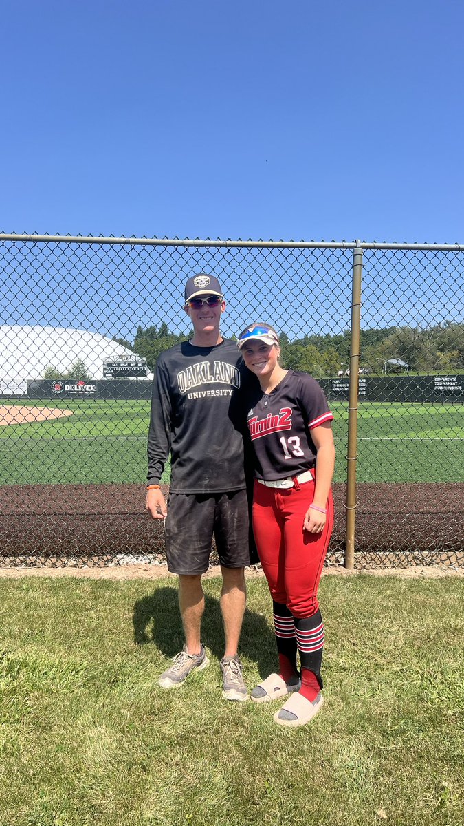 Had such a great day at the <a href="/OaklandSoftball/">Oakland Softball</a> camp!! Thank you to all the coaches and players for such a great day!!🖤💛<a href="/mi_15u/">Mojo 18u Coach McAuliffe</a> <a href="/chris_stelma/">ChrisStelma</a>