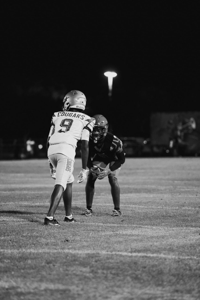 maristayopen7's tweet image. week 1 win , 2 solo tkls, 1 tkfl, 1 FF, 2 pbu
@MHS_Knights_FB @1CoachKP @king__ricks @JohnGarcia_Jr @larryblustein