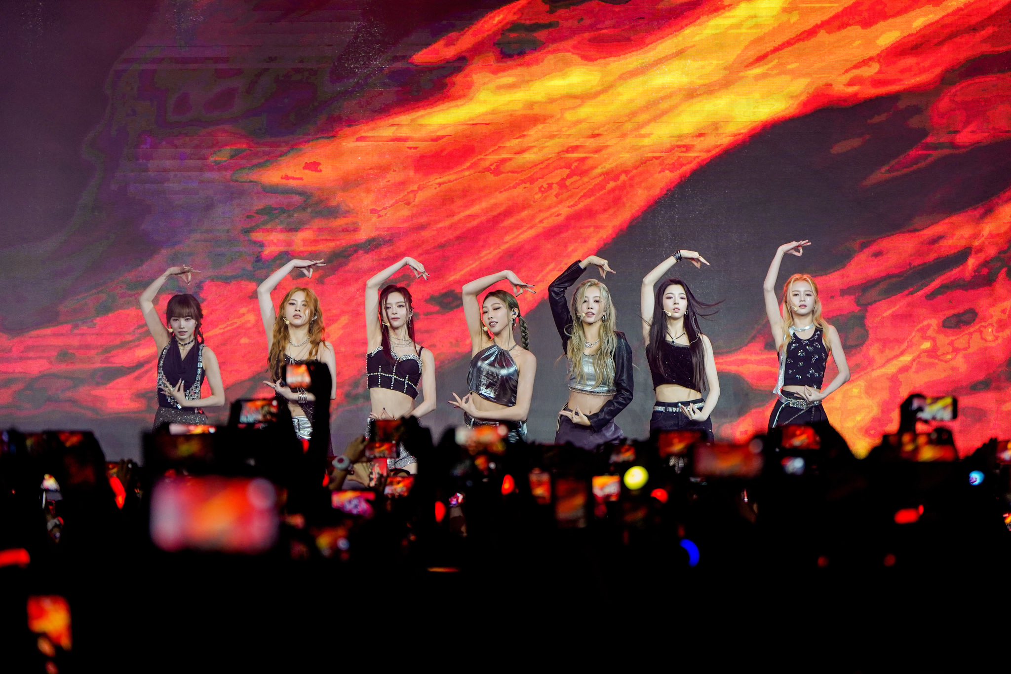 GVw3H4ba8AISKQr?format=jpg&name=large