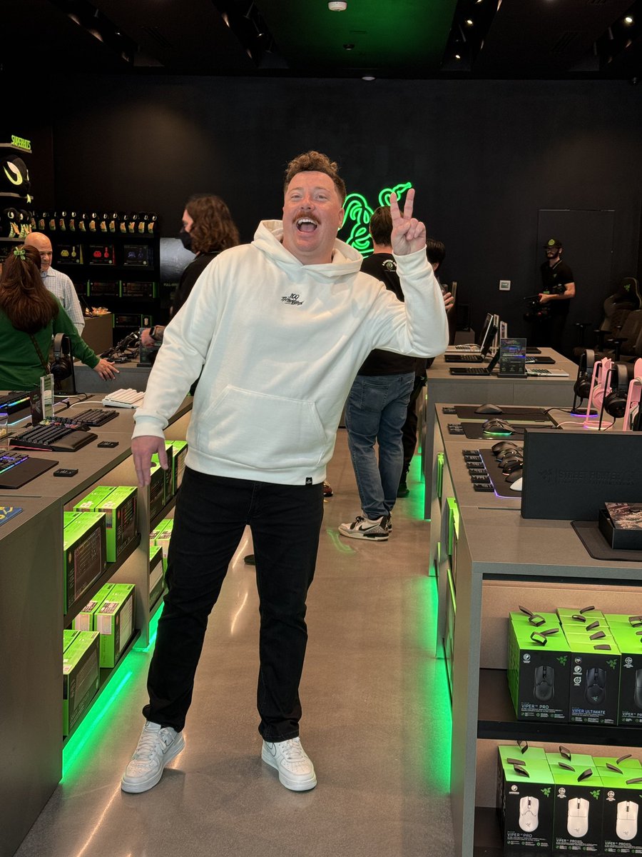 The line is CRAZY for the Grand Opening of The RazerStore San Jose! Me and Mike are looking forward to meeting you all!! #ad
