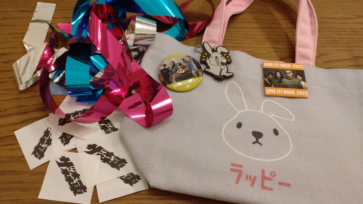 ruminatsu's tweet photo. 昨年に続きラヴィットロック楽しかった！！
嶋佐さんカッコ良かった〜😙
#ラヴィットロック
#ラヴィット https://t.co/xjnAYBf7R2
