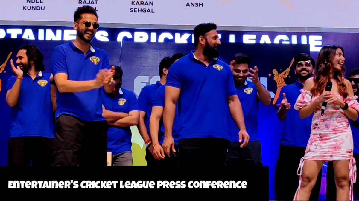 OfficialJustNe1's tweet photo. Elvish Yadav Roasted Other Teams Captains 😂😛
.
https://t.co/wEUZhpn6H1
.
#lovekeshkataria #EntertainersCricketLeague #ecl #ElvishYadav #rajatdalal  
.
@ElvishYadav @elvisharmy @ElvishYadavTM @AkshatVerma002 https://t.co/5wT65fYDJ2