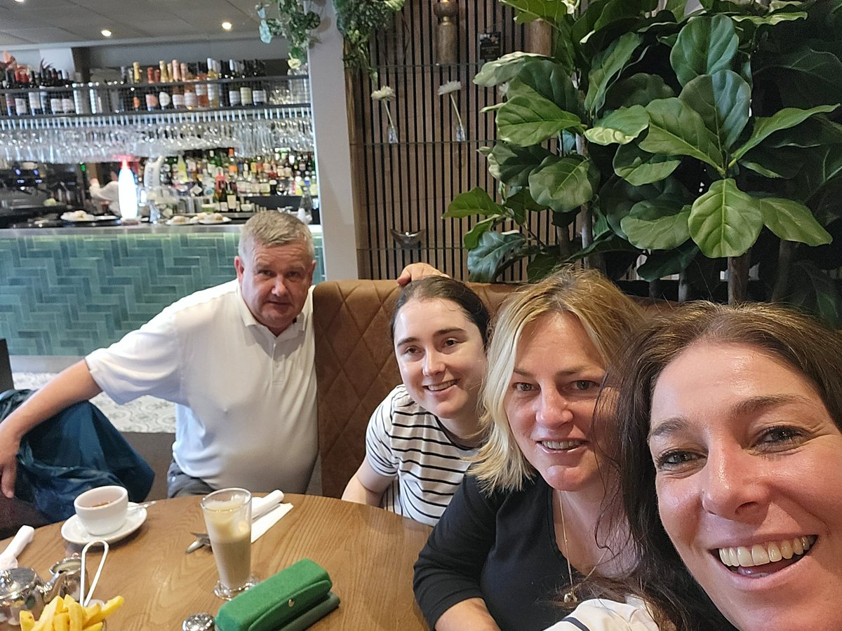 LibDemSally's tweet image. A story of sunshine &amp;amp; showers in #Auchterarder today (plus sheltering from the storm!) Out with @Amandine66eg &amp;amp; @LaurenB_Q delivering for brilliant local candidate Alan Watt, he'll be such an excellent @scotlibdems addition to #PerthandKinross Council! @ALDC #Strathallan