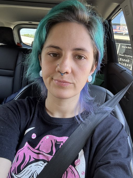 Before and after! ❤️❤️❤️🌈 https://t.co/Tbo9MB1JyV