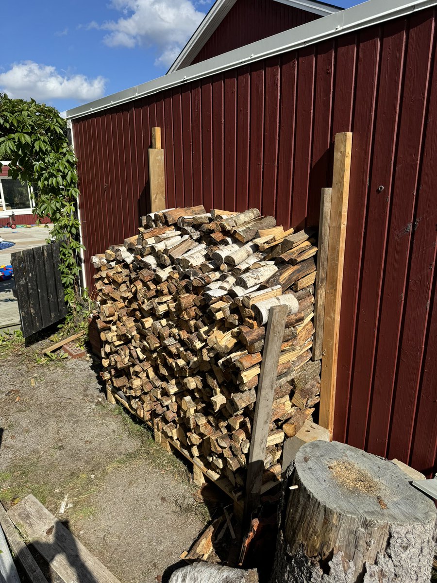 schoscar tweet media