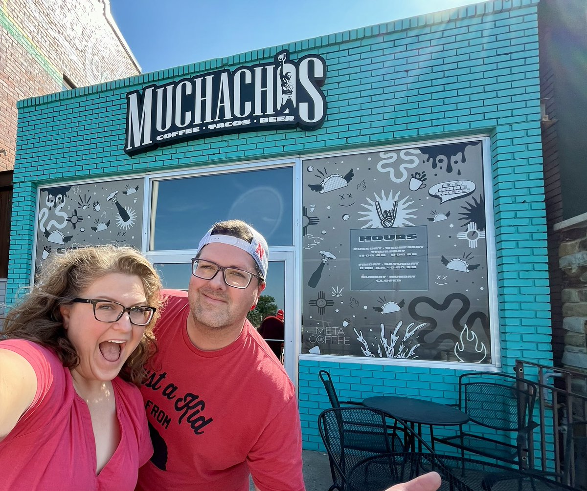 ngcitycafe's tweet photo. Hey Lincoln!
Do like Chappell would (I’m sure) and take your @Yo_Muchacho and P-I-E T-O G-O!
First come first serve, bars and pie.
Coconut Cream, Peanut Butter, Blueberry Crumb, TollHouse, & Butterfinger.
#caferoadtrip #Lincoln #pierun https://t.co/tPc77dZFwx