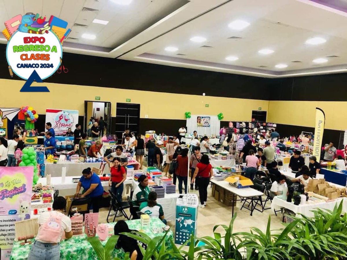 MxComuna's tweet photo. No olvides que hoy tenemos nuestras conferencias, talentos y concursos en el escenario  🎉🎊
Te esperamos con tu familia y amigos. Encuentra todo en un solo lugar #ExpoRegresoAClases 📝 
📍CENTRO DE CONVENCIONES
De 10 AM A 10 PM
@AytoOthonPB 
@CANACOChetumal 
#comunaquintanaroo https://t.co/BuWKXqgaLj