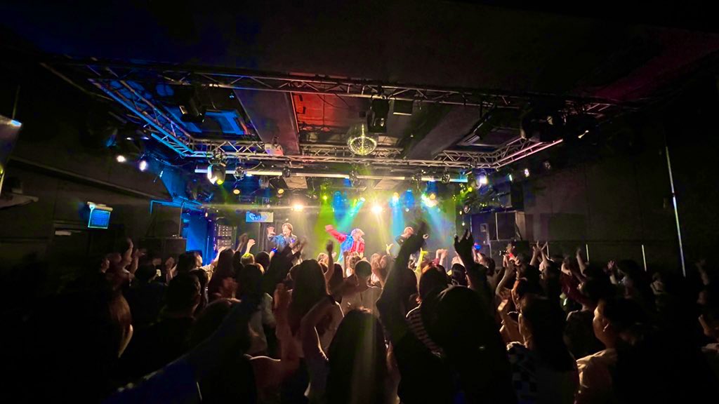 SPN__official's tweet photo. 本日は〜Synphony Live Tour 2024〜
💥RISE AS ONE 東京公演💥
ありがとうございました🎉

現地も配信もツアーファイナルに相応しい
物凄い盛り上がりでした🗣

この先も一緒に前に進んで行こう。
fannyいつもありがとう🤝

#Synphony #Synphonyを有名に https://t.co/IbpyvrA6Vy