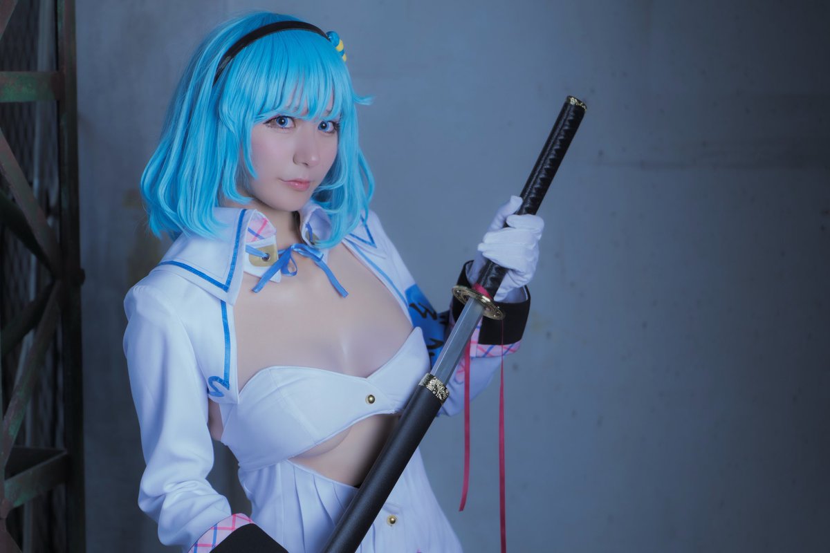 Cosplay 抜きゲーみたいな島に住んでる貧乳はどうすりゃいいですか