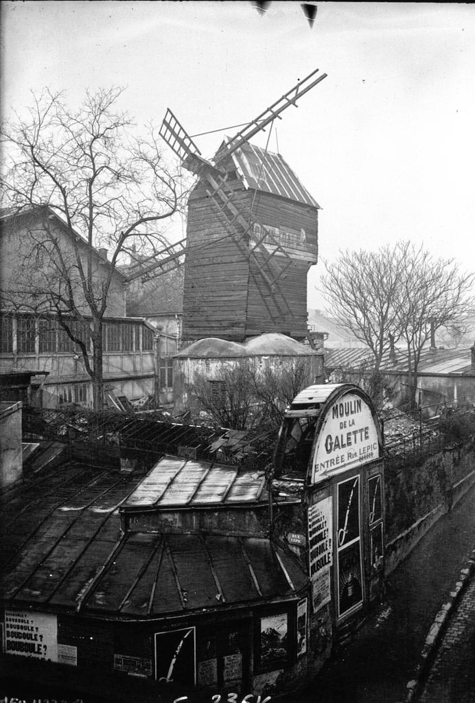 ParisAMDParis's tweet photo. Agence Meurisse. 
Moulin Radet dit Moulin de la Galette 
1923. Paris Montmartre https://t.co/rGGMQdNJFG