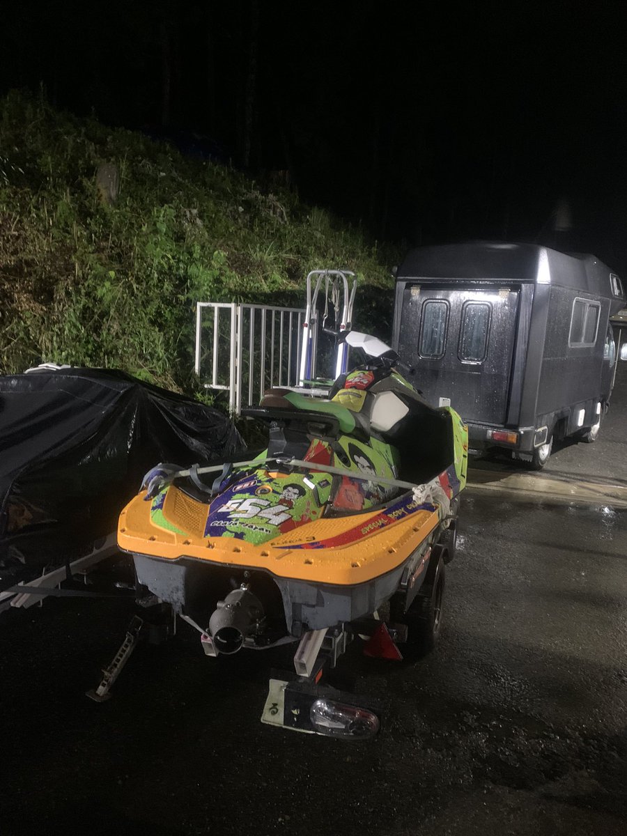 G5436480200's tweet image. 明日は、耐久レースです。

ただいま、準備中〜！

facebook.com/share/p/QNu7wL…

#cjsf
#ジェットスキーレース
#サウザンド耐久レース 
#ルブロスオイル
#f51 
#g54ガラスの腰
#おかだ家
#スペシャルボディオカダ