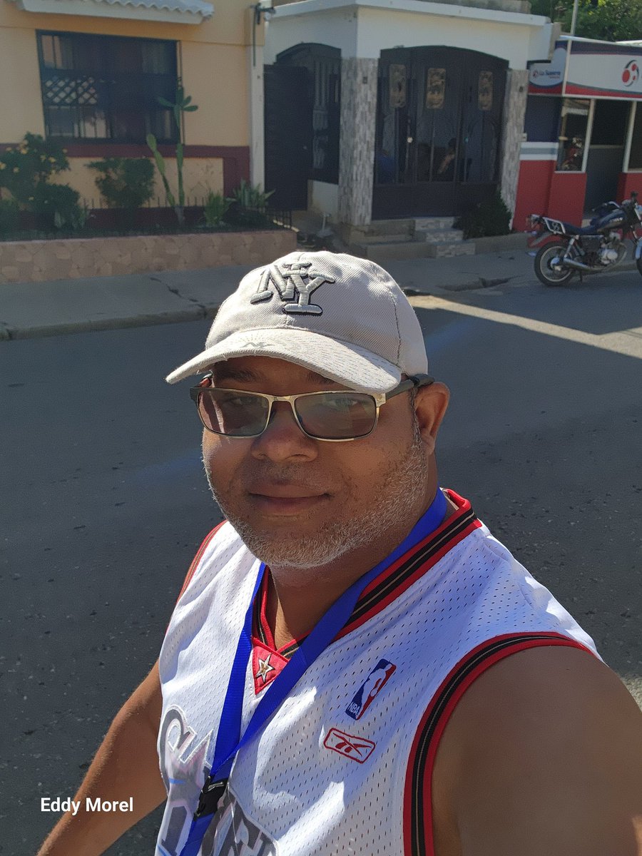 EddyMorelRD's tweet photo. https://t.co/qgXj3QvO9K Hoy es sábado un día muy bonito para estar al aire libre #Eddymore. https://t.co/gXx0H15TSq