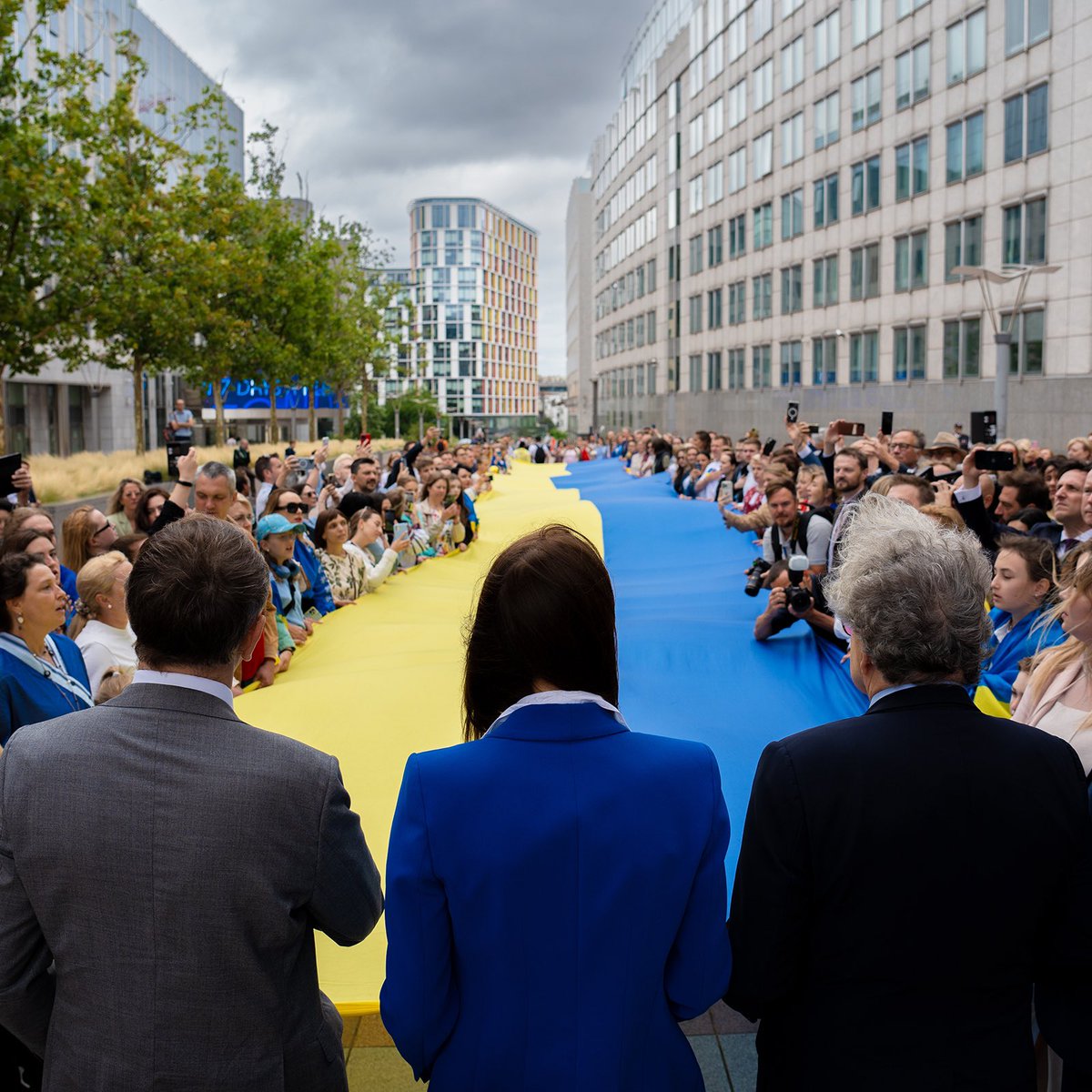 🇺🇦Σήμερα είναι η Ημέρα Ανεξαρτησίας της Ουκρανίας.

Το νέο Ευρωπαϊκό Κοινοβούλιο συνεχίζει να υποστηρίζει την κυριαρχία και εδαφική ακεραιότητα της Ουκρανίας. 

✔️Τα μέλη επιβεβαίωσαν αυτή τη δέσμευση τον περασμένο μήνα σε ψήφισμα.

Διαβάστε περισσότερα: europa.eu/!KxKjrh