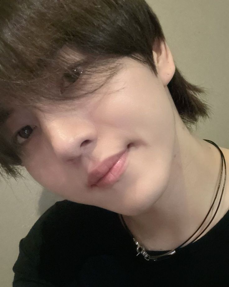 a_r_chi_eve_r's tweet photo. @OfAmnestiac Selamat malam semuaaaaa! Giliran Lian ya sekarang? Gimana kabar kalian? Terutama seminggu ini, udah berapa kali relapse gusy? 👊🏻 https://t.co/YBQOaoyVLd