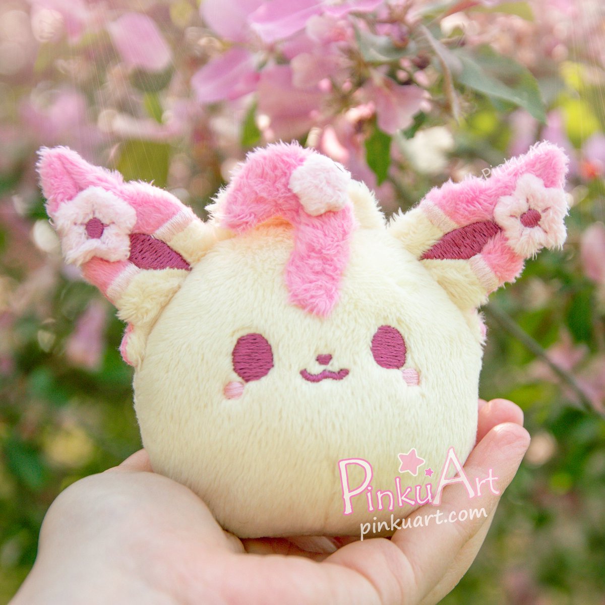 Pinku_Art tweet picture