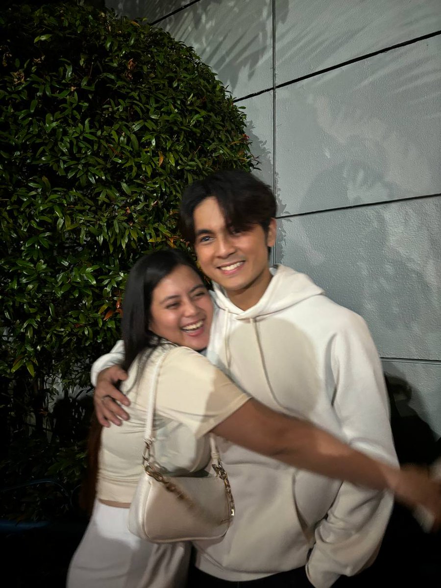 ruth_declaro's tweet photo. Ayokong mawala ka

MiguelTanfelix OnMPK
#MPKKungMawawalaKa https://t.co/fsKn1sQFur