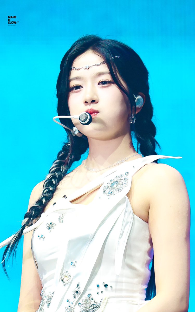 MAKE IT SLOW tweet media