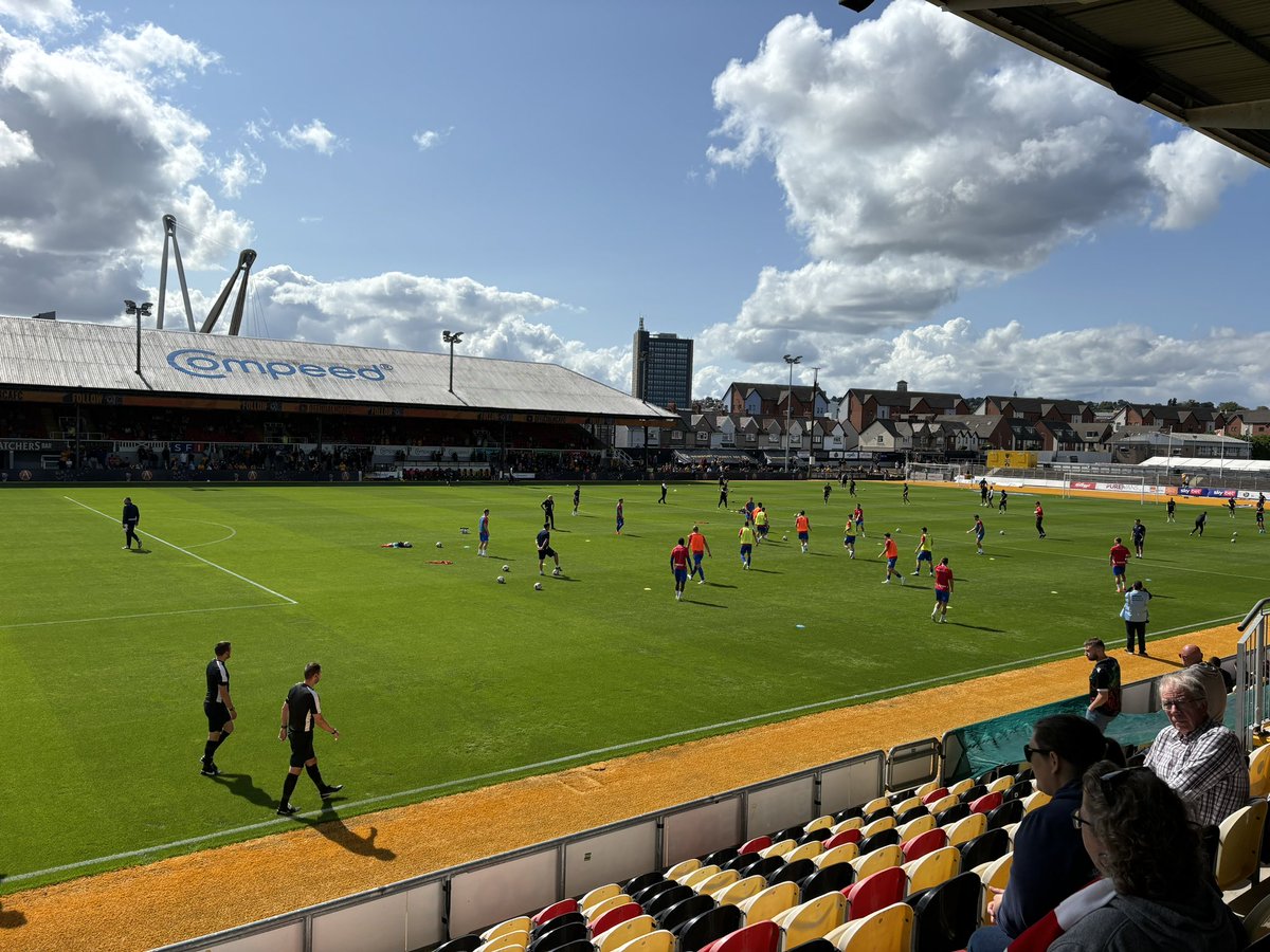 Nice to see grass at Rodney Parade. 👍