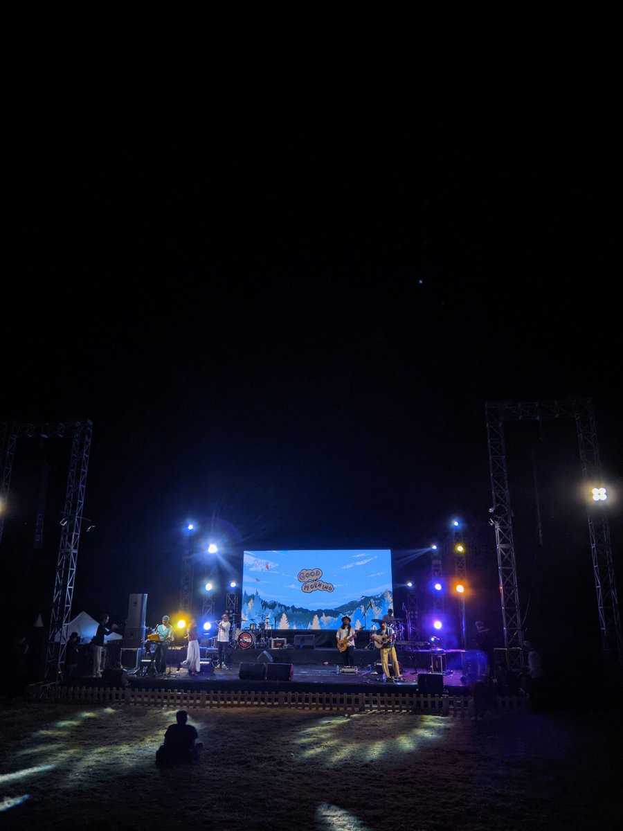 Nonton <a href="/olskitty/">olski.</a> sambil maem pentol. Ben koyo mas <a href="/dickimahardika/">mahardhika</a> awakku 🤣