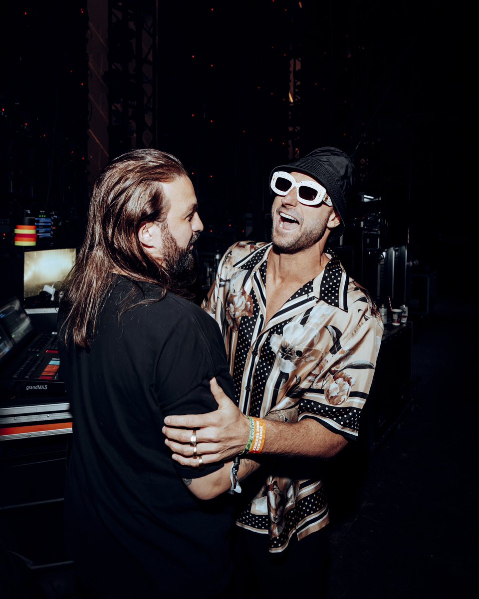 Love to <a href="/disclosure/">Disclosure</a> for the B2B and love to <a href="/Creamfields/">Pepsi MAX presents Creamfields</a> ! Happy to see fish too! Always a good time!