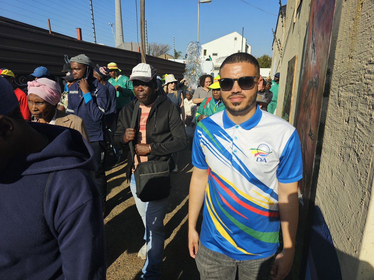 THEDEVCHEV's tweet photo. 🌍 Ward 87 DA candidate Kyle Jacobs is participating in a march to raise awareness about the importance of recycling and caring for our environment. Let's make recycling fun and reclaim our future together! ♻️ #Ward87 #VoteDA #KeepYourWardDA #RecycleResponsibly https://t.co/UDOPubjNQo