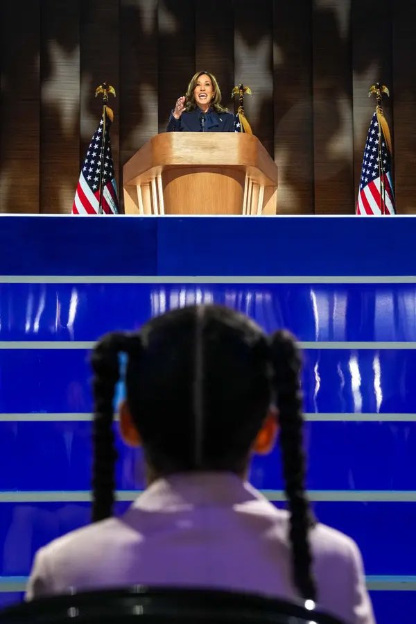 CSuperMixRadio's tweet photo. This will be on the next TIME Magazine cover. Power picture that tell the entire story of the DNC Convention. #Kamala4President2024
#TimWalzforVP
Like & Share https://t.co/R6SxymJC2t