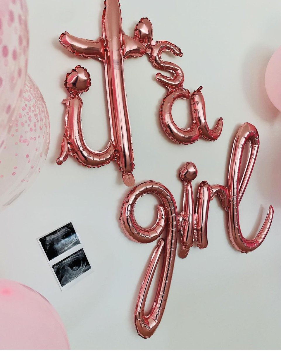 Baby girl Schreiber is on the way. 🩷 Congratulations, John, Becca, and Charlie!

(via IG jschreiber46 // becca_schreiber)