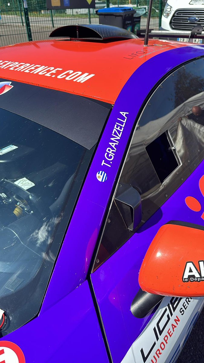 <a href="/TomasGranzella/">toto</a> <a href="/LigierEuroSerie/">Ligier European Series</a> 
*IMPONENTE GESTIÓN DE TOMÁS GRANZELLA EN SPA FRANCORCHAMPS:* Compitió en la Ligier European Series con el equipo MRacing de Ivan Muller. Llegó a la pista, clavó la pole para las dos carreras y luego finalizó P2 Carrera 1 y P3 Carrera 2.