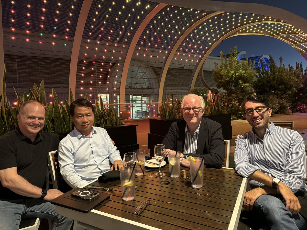 Zhao Wang tweet media