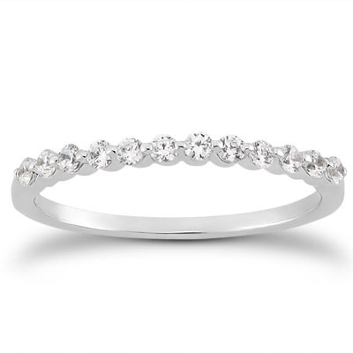 delphimetalsng's tweet image. 14k White Gold Floating Diamond Single Shared Prong Wedding Ring Band-rxd63491y28bt 
Glittering diamonds appear to float in their settings as the single shared prong setting achieve an enchanting effect Expertly crafted in gleaming 14k white gold, a dozen diamonds set across t...