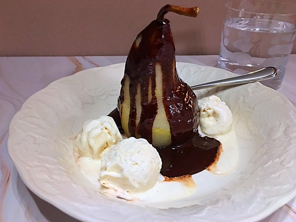 clubfoody1's tweet photo. Today is #EatDessertFirstDay 🍰🍩
Poires Belle Hélène... a classic dessert! 🍐
(check out my next posts👆 &amp; the previous ones 👇 for more dessert recipes😋)

#YouTube📽️: https://t.co/3tibMWjrCh
#RECIPE ➡️: https://t.co/OSNfizICdo

@EventGuideToday @DiningGuide2Day https://t.co/VJGtEWnlMu
