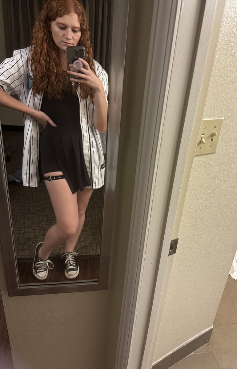 kaylashay2k13's tweet photo. Kayla + on repeat https://t.co/meoXUERfzA