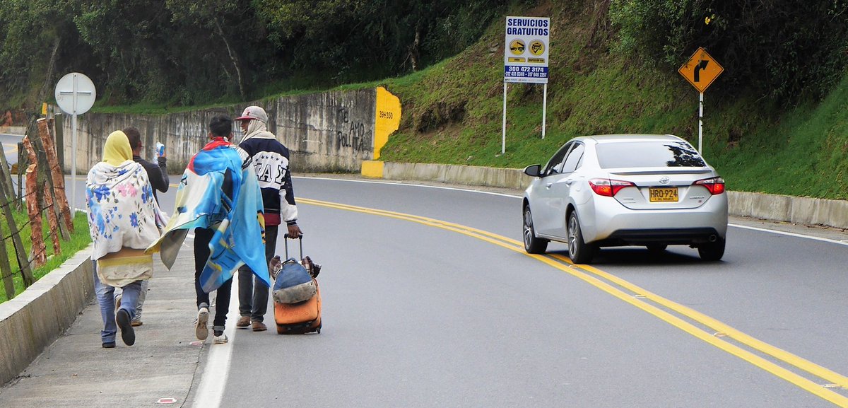 steve_hide's tweet photo. 'Caminantes' - Venezuelan migrants crossing Colombia on foot - descending from the bleak moorlands, the Párama de Berlin, after crossing at Cúcuta. There are many routes across Colombia, but the Andean paths were safest and most populated despite the hills and   cold conditions. https://t.co/pqwke5UBEE