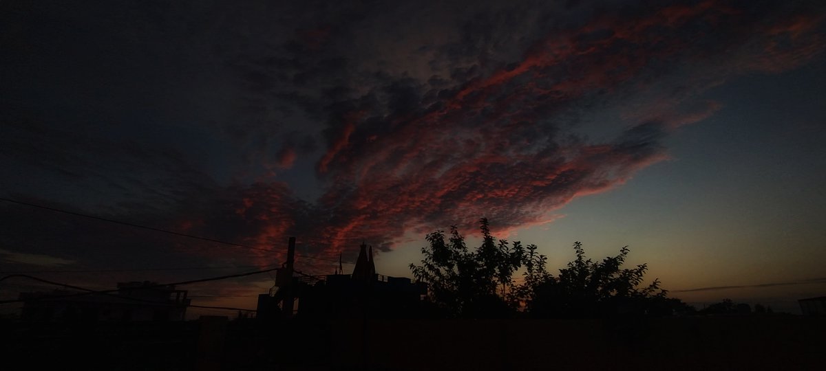 ashishbhtt's tweet image. Looks like a painting.