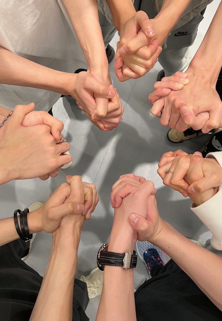 madamxx22's tweet photo. 7드림 영원하세요

 #Forever8estie7DREAM https://t.co/0vIeC3mj7l