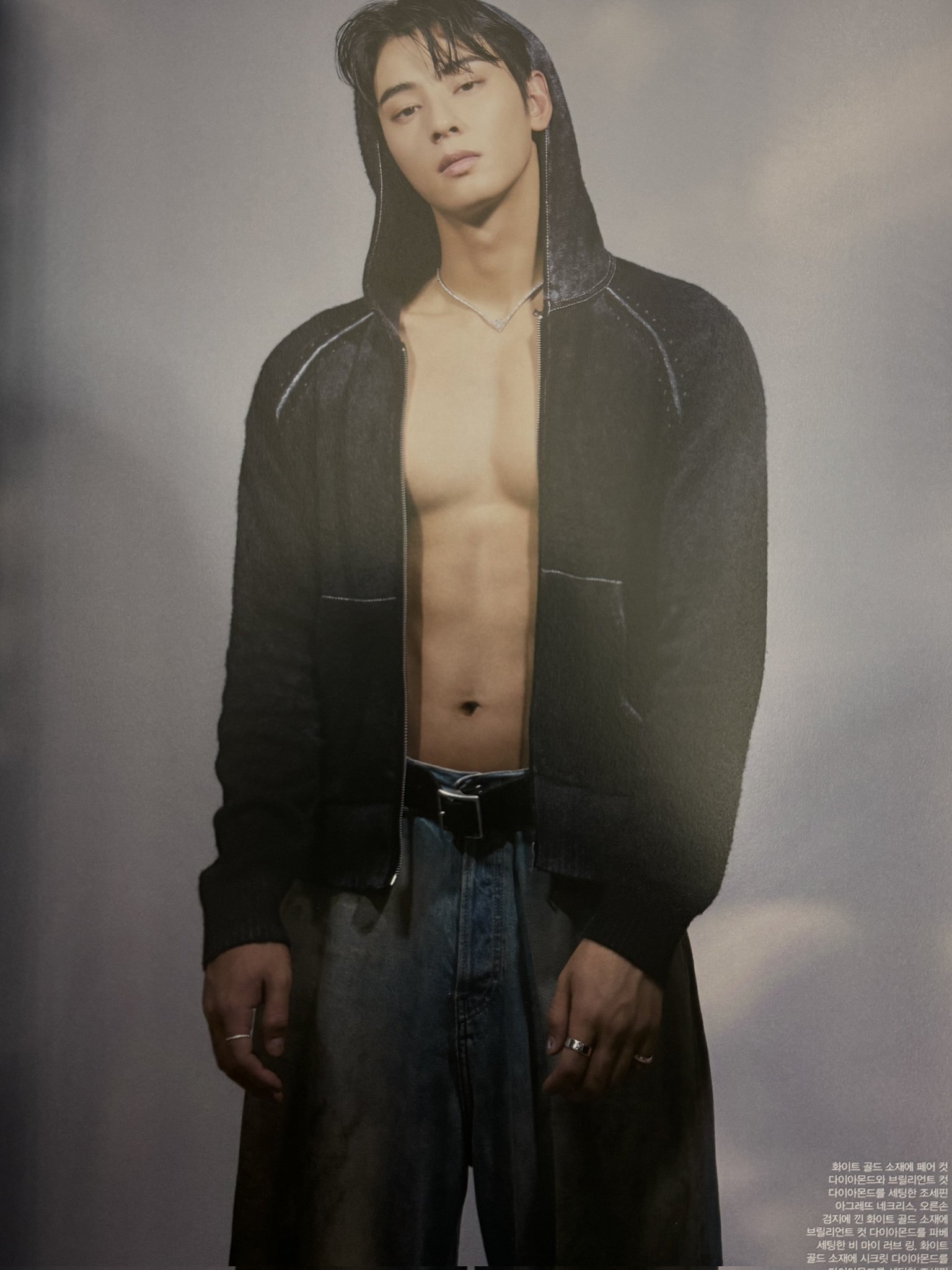 GVwUQHJXkAEHWYg?format=jpg&name=large