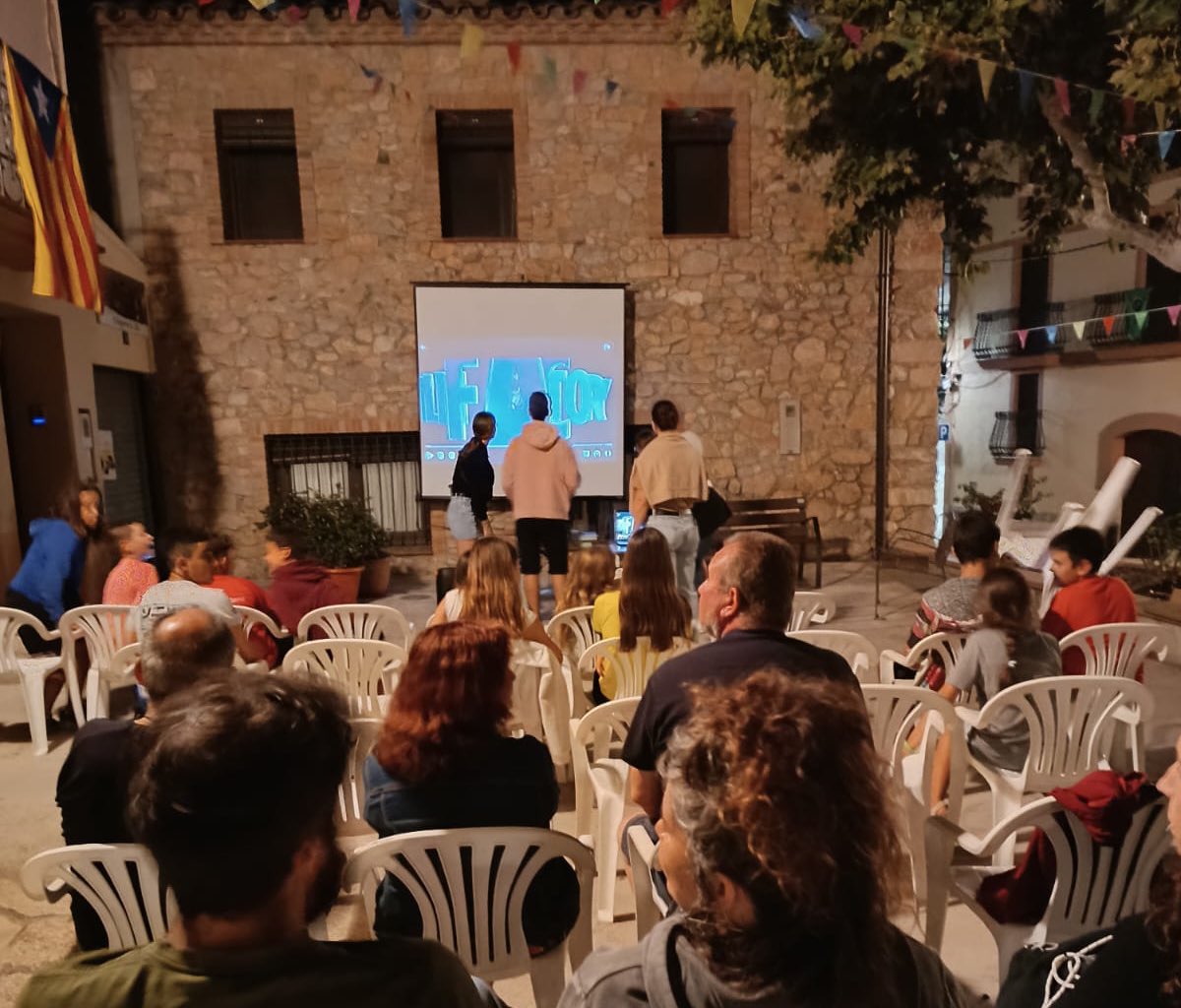 Seguim de Festes Majors a les nostres pedanies! Aquesta setmana hem estat al sopar popular de La Guàrdia dels Prats i al cinema a la fresca a Lilla. Bona Festa Major!