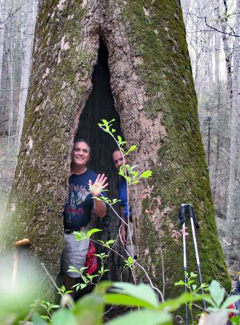 NHCoastalLiving's tweet image. ☀️ Where is your 😊happy place—at home, in a favorite vacation spot, or somewhere else entirely? Share the place that brings you the most joy and why! 
#HappyPlace #FeelGoodMoments #FavoriteSpot #annandjim 
Explore the New Hampshire Seacoast 
newhampshiremainerealestate.com/new-hampshire-…