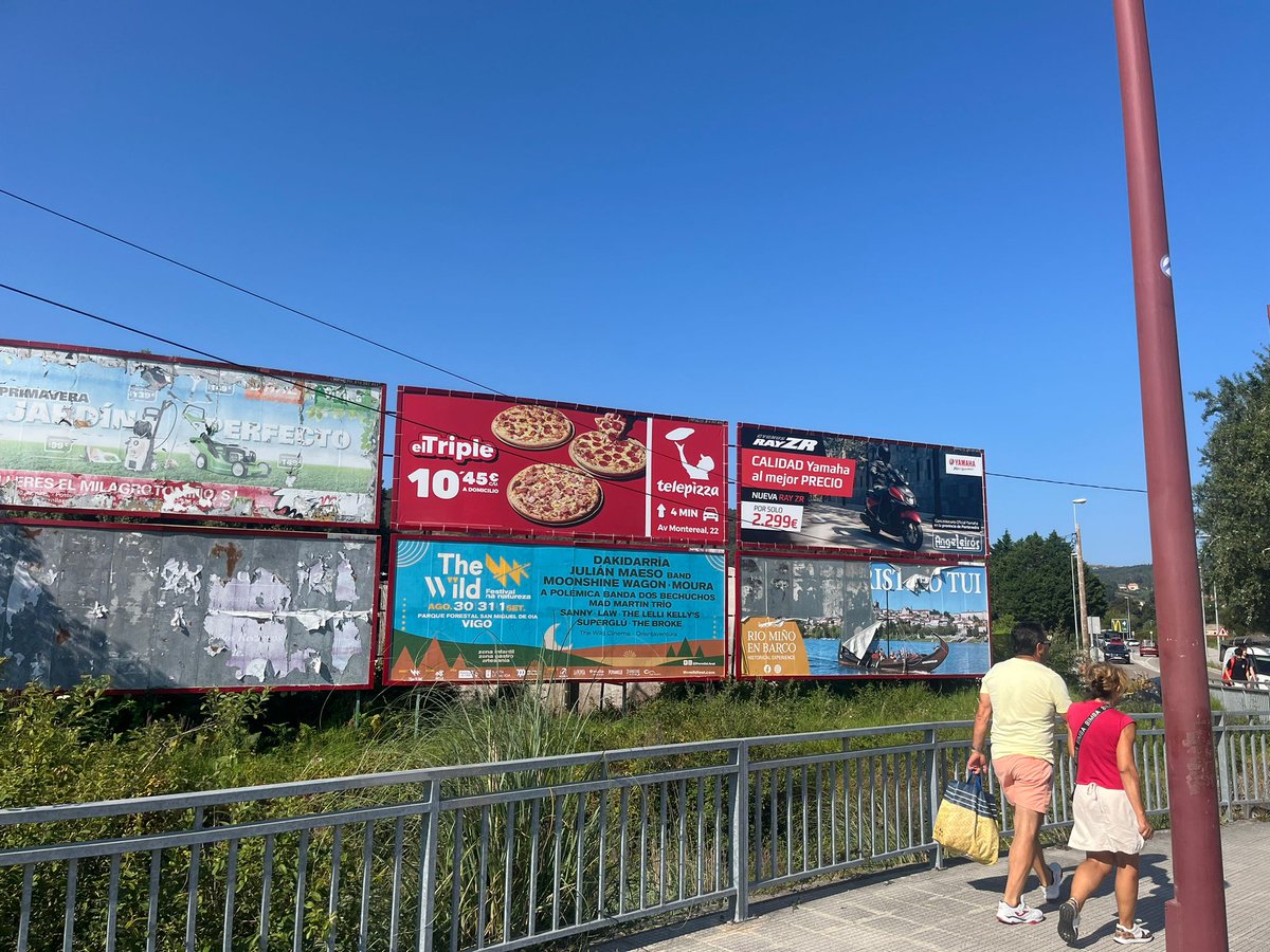 thewild_fest's tweet photo. 🧐 Se andas por Vigo e Nigrán, seguro que pasas por diante dalgunha das nosas vallas. Sabes adiviñar onde están?
📍 29 de agosto a 1 de setembro baixo as árbores do Parque Forestal de San Miguel de Oia (Vigo)  🎟 Entrada venres e domingo de balde. Sábado:  https://t.co/4rBfxoPr20 https://t.co/IH2ktwSg05